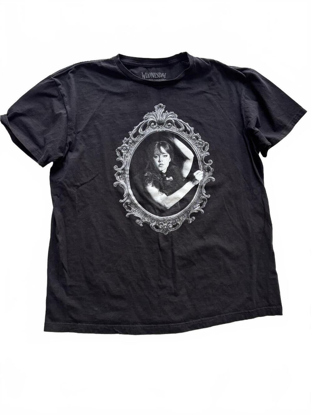 Wednesday Dancing XL Black Graphic Tee with Vintage Portrait Design